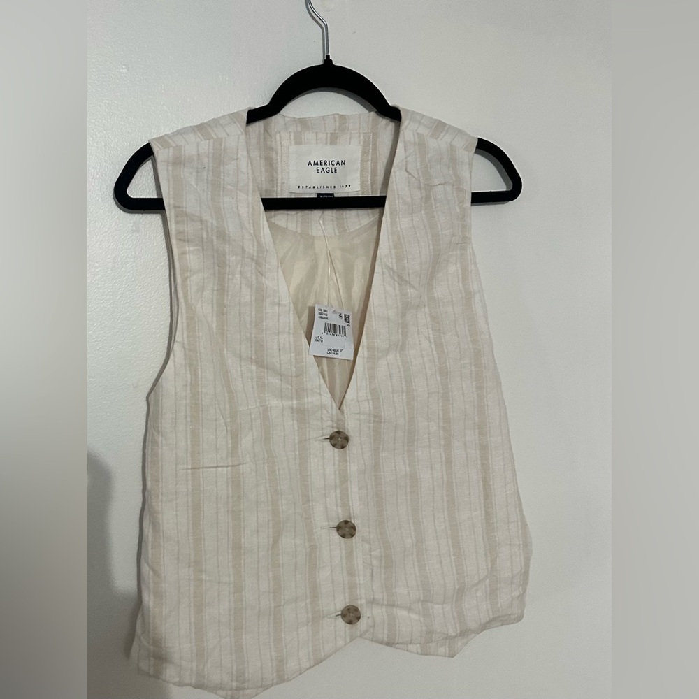 American Eagle Cream Striped Vest